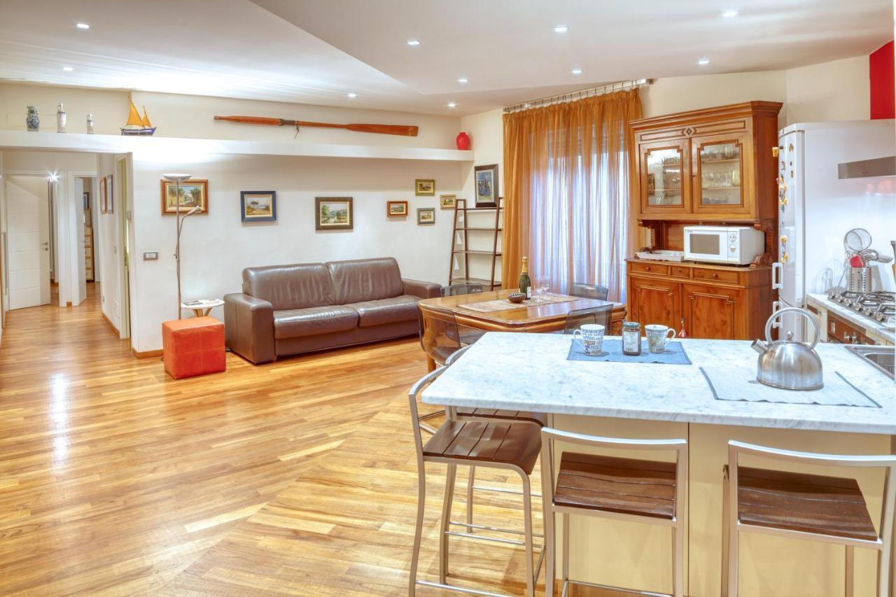 Dai Fiorentini - Apartment In Levanto Exteriör bild
